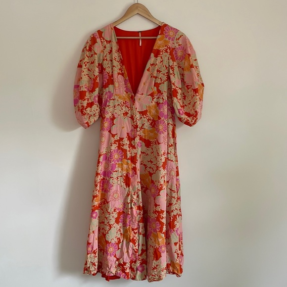 Free People Dresses & Skirts - Free People Floral Midi Dress 70s Cottagecore Size Small